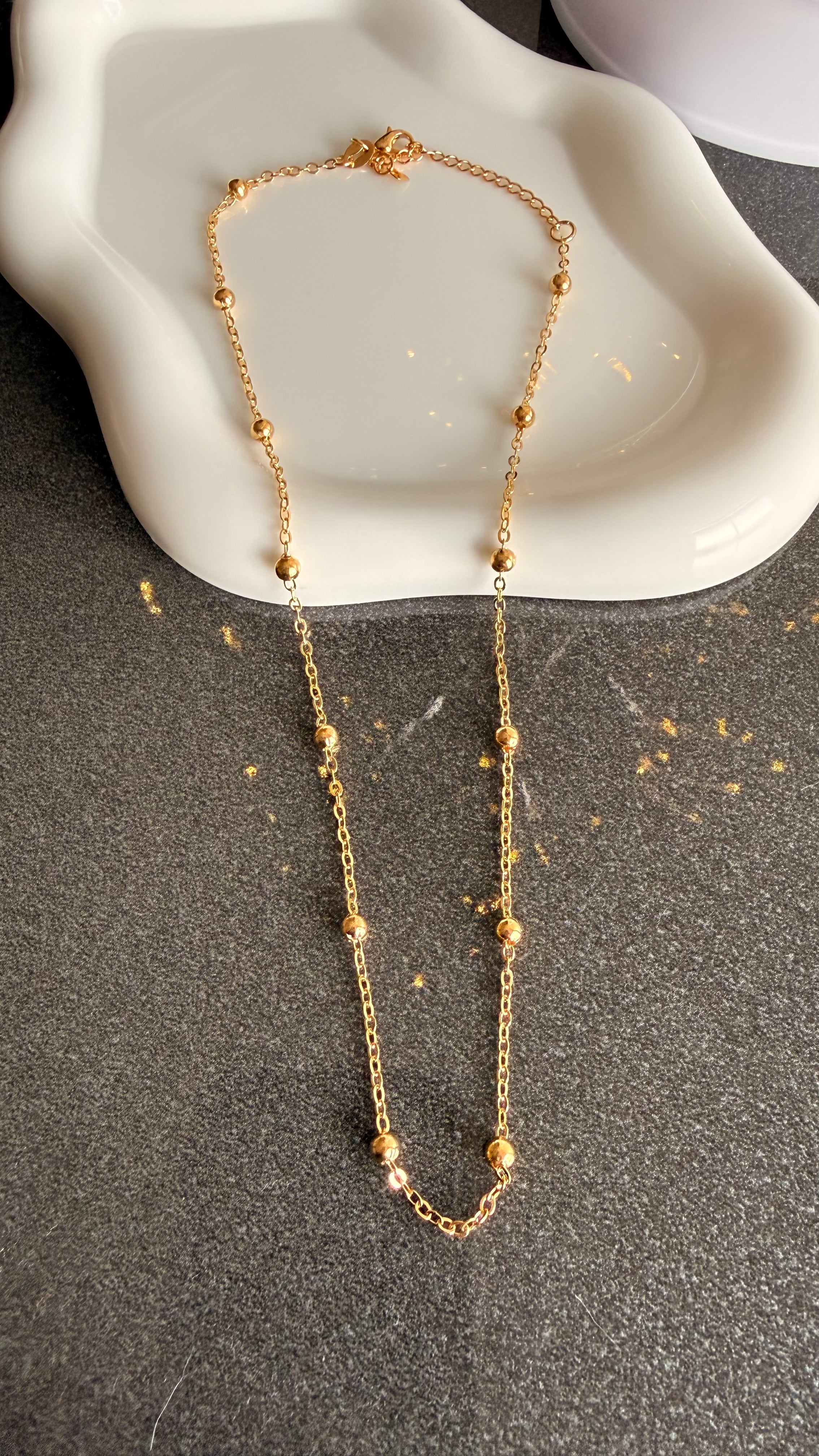 Dots Necklace